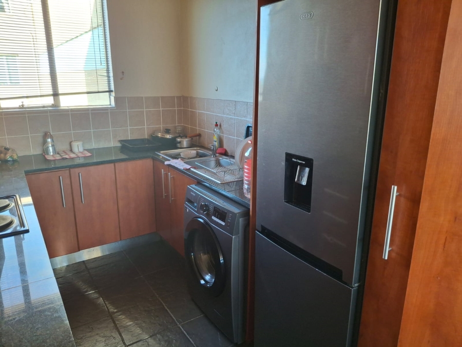 To Let 1 Bedroom Property for Rent in Humewood Eastern Cape